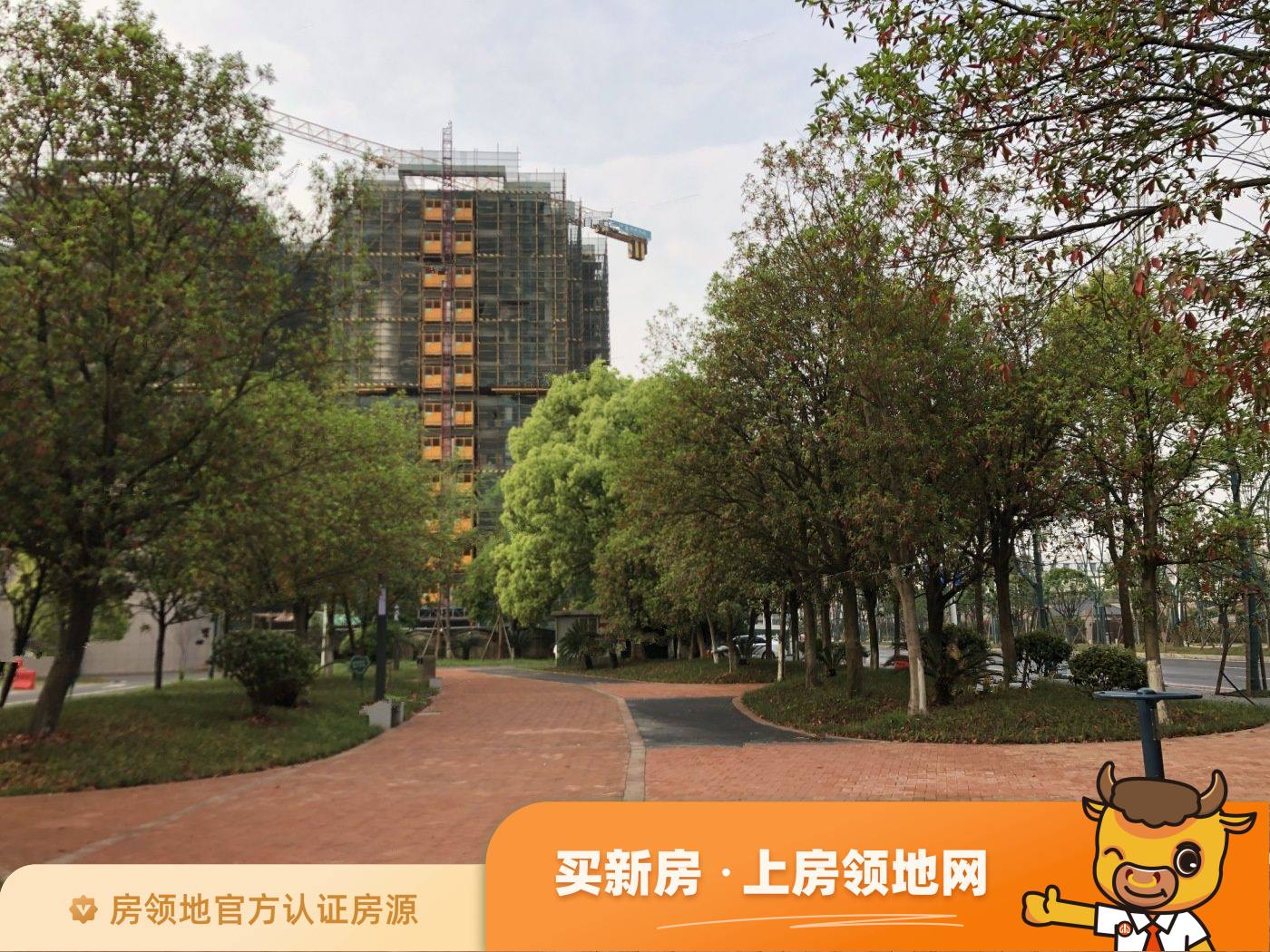 长沙福晟钱隆公馆在售户型，3居、5居，建面121-142m²
