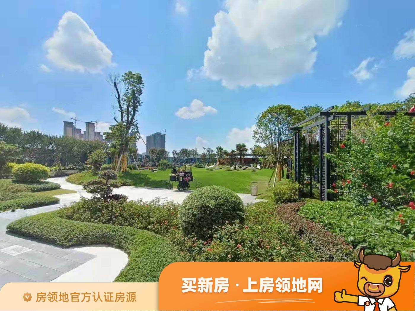 桂林龙旺海悦湾在售户型，3居、4居，建面90-120m²