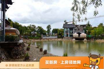 丽江丽月湖岸在售户型，0居、1居、2居、3居、4居，建面35-224m²
