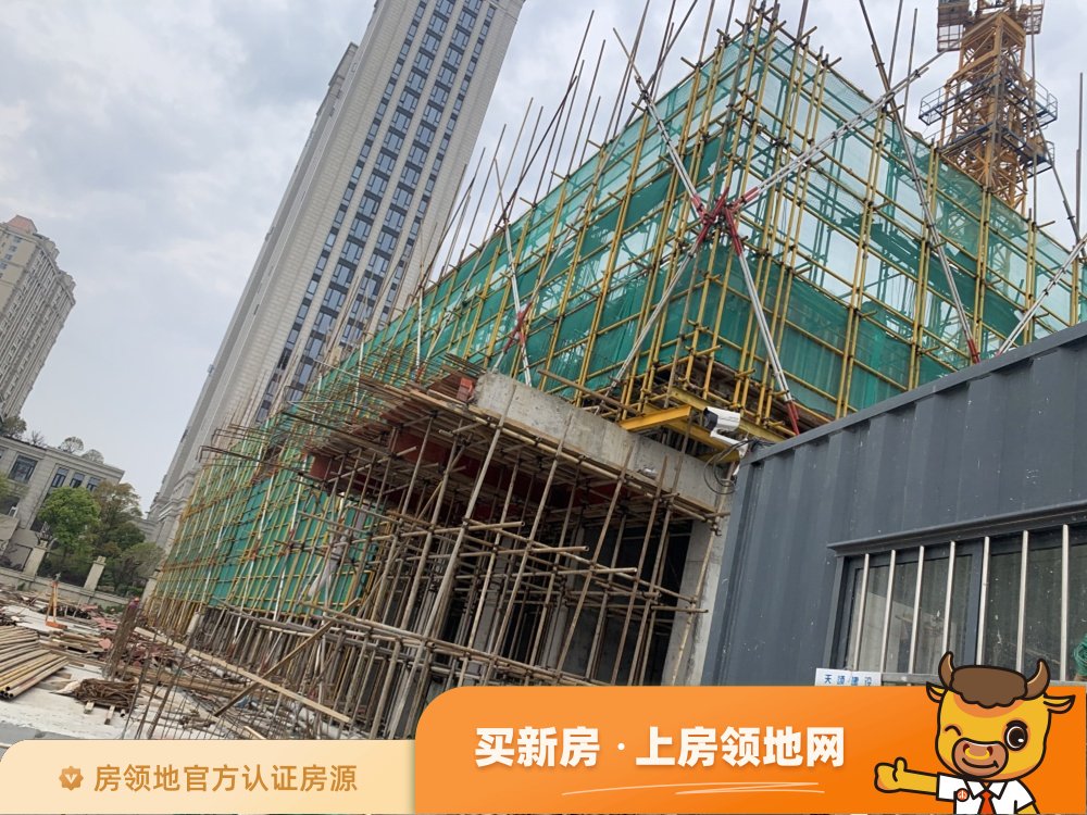 台州誉峰嘉园在售户型，2居、3居，建面70-120m²