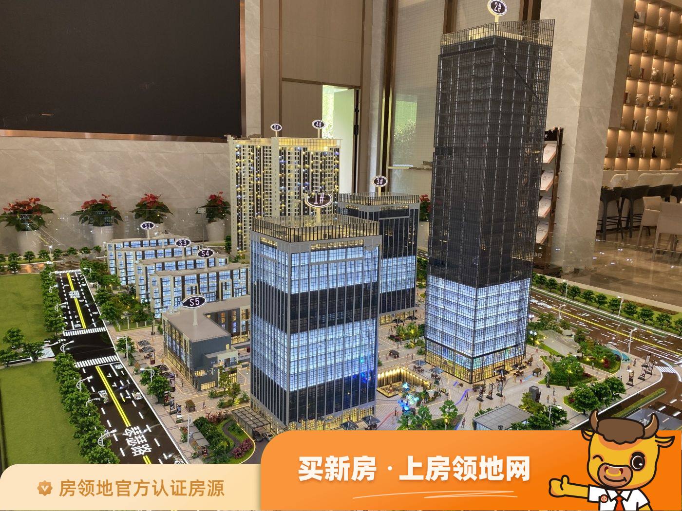 武汉中法企业中心在售户型，2居、3居，建面70-120m²