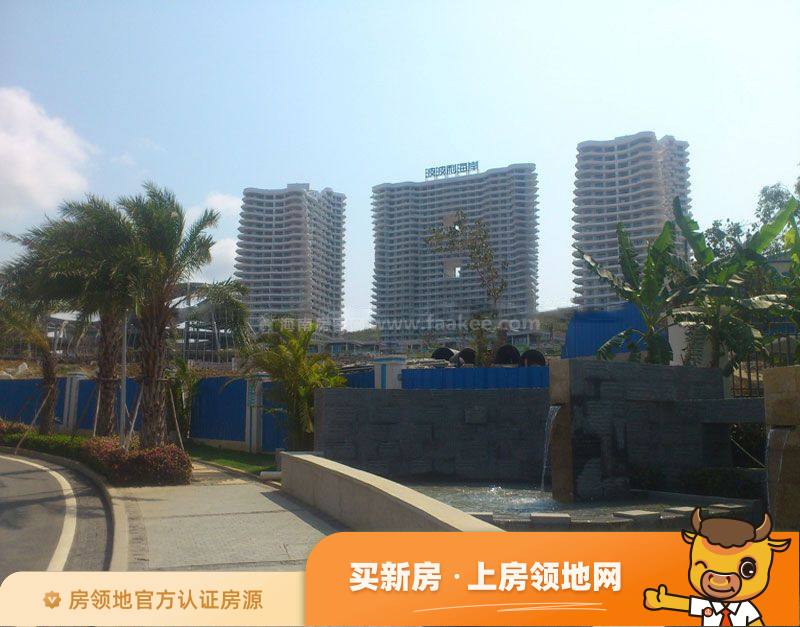乐东波波利海岸在售户型，1居、2居，建面70-120m²
